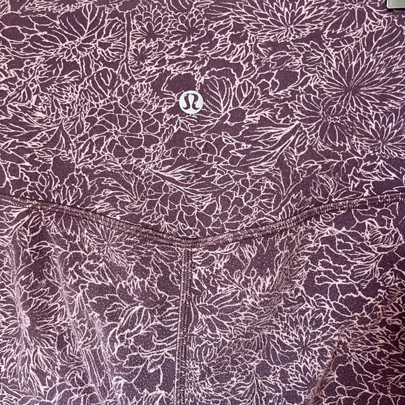 Lululemon Align High-Rise Crop Purple with White Floral Print - Picture 4 of 8